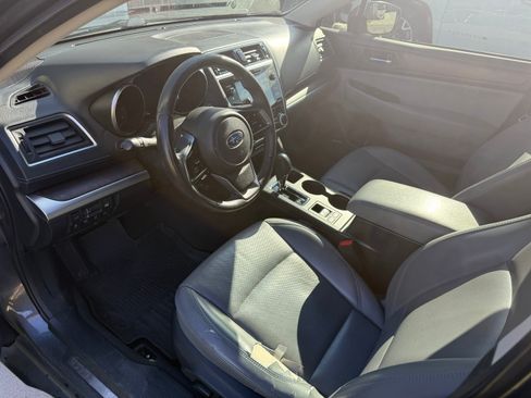 Used 2019 Subaru Outback 2.5i Limited w/ Popular Package #2 AWD/4WD image 12