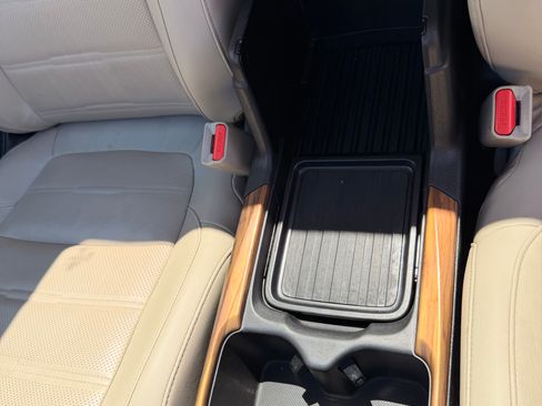 Used 2020 Honda CR-V Touring image 15
