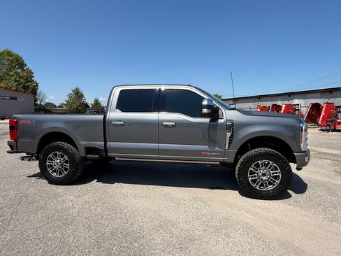 Used 2025 Ford F350 Platinum w/ Platinum Plus Package AWD/4WD image 6