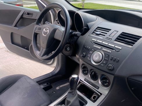 Used 2010 MAZDA MAZDA3 i Sport FWD image 9