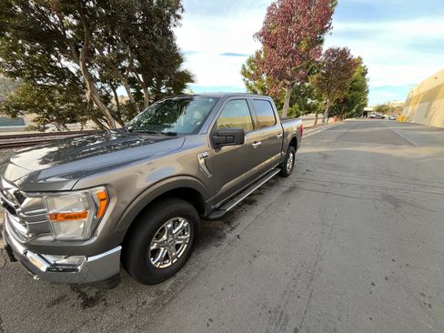 Used 2021 Ford F150 XLT w/ Equipment Group 301A Mid image 1