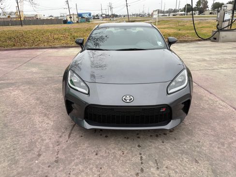 Used 2024 Toyota GR86 Coupe 2D image 1