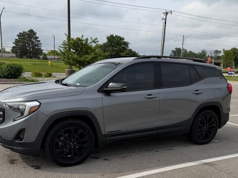 Used 2020 GMC Terrain SLT w/ Elevation Edition FWD image 1
