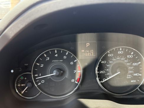 Used 2012 Subaru Outback 2.5i Limited w/ Moonroof Pkg image 11