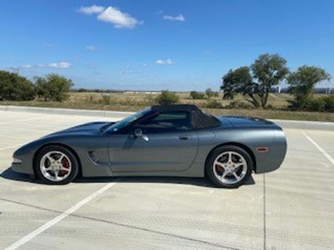 Used 2003 Chevrolet Corvette Convertible w/ Preferred Equipment Group1 image 12
