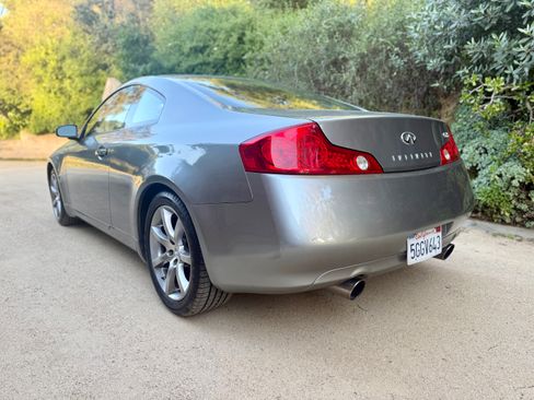 Used 2004 INFINITI G35 Coupe w/ Premium Pkg image 4
