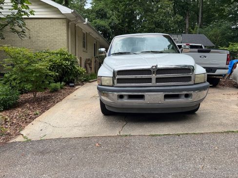 Used 1995 Dodge Ram 1500 Truck 2WD Club Cab image 4
