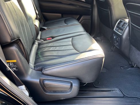 Used 2013 INFINITI JX35 FWD w/ Premium Pkg image 13