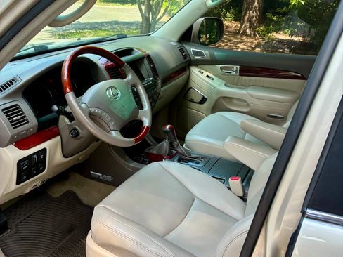 Used 2008 Lexus GX 470 AWD/4WD image 10