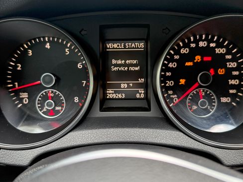 Used 2010 Volkswagen GTI 2.0T 2-Door image 27