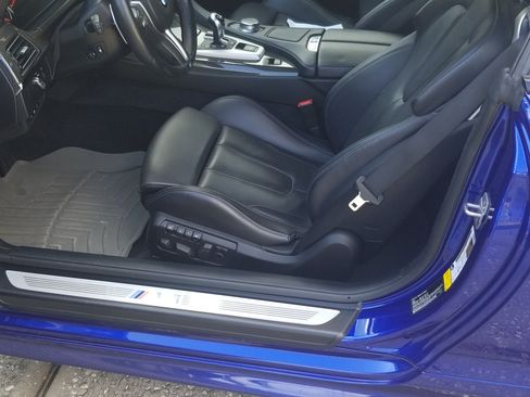 Used 2018 BMW M6 Convertible image 6