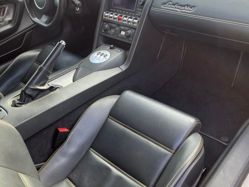 Used 2013 Lamborghini Gallardo LP 550-2 image 23