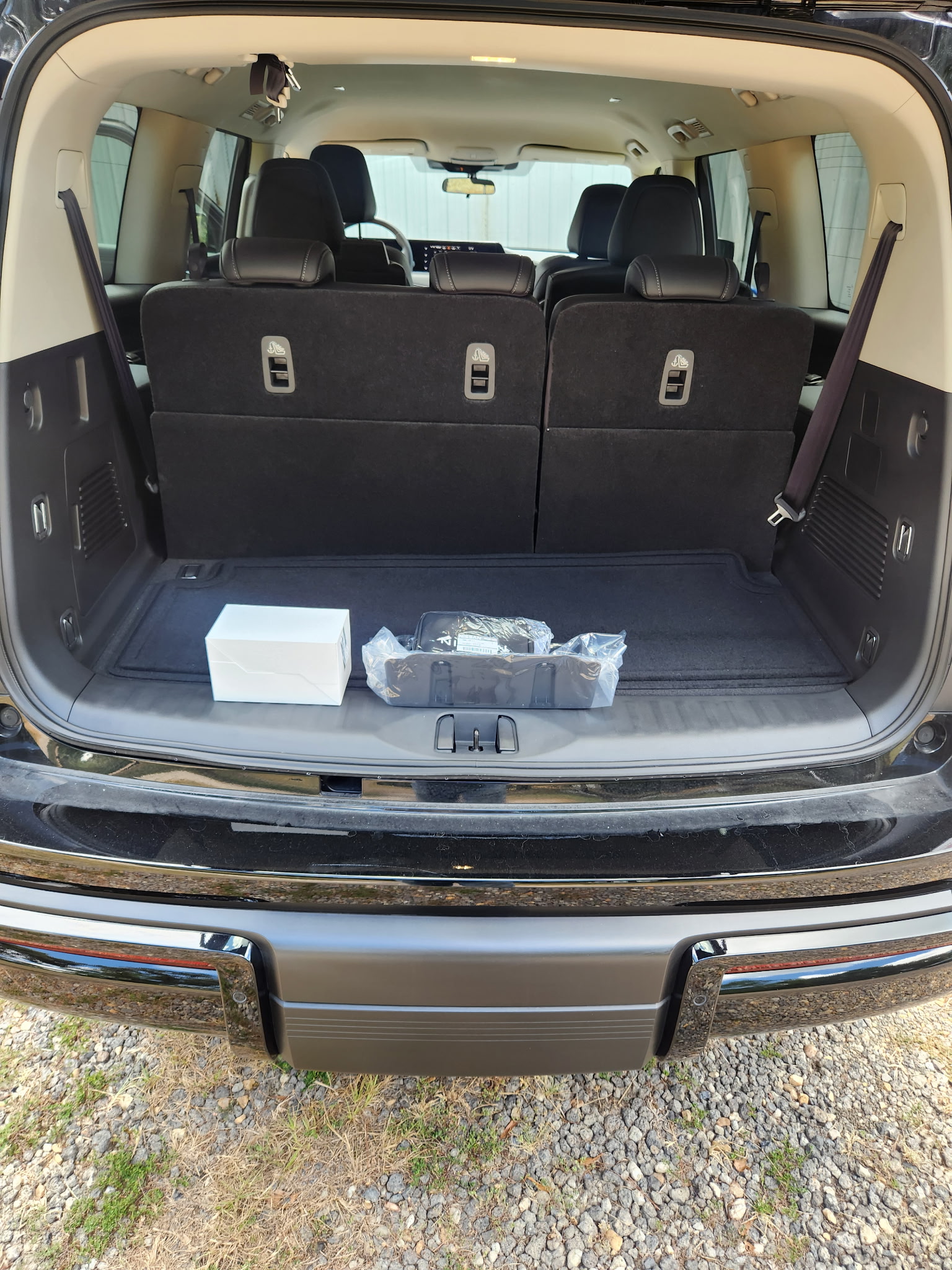 Used 2026 Nissan Armada SV RWD image 6