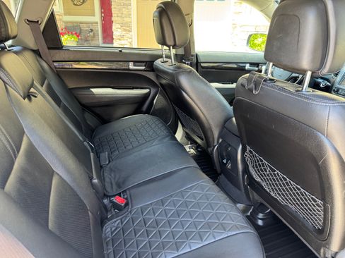 Used 2014 Kia Sorento EX w/ EX V6 Touring Package AWD/4WD image 19