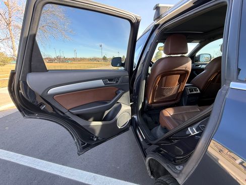 Used 2017 Audi Q5 2.0T Premium Plus w/ Technology Package image 11