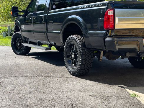 Used 2015 Ford F350 Platinum image 4