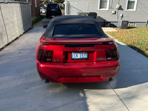 Used 2001 Ford Mustang GT image 13