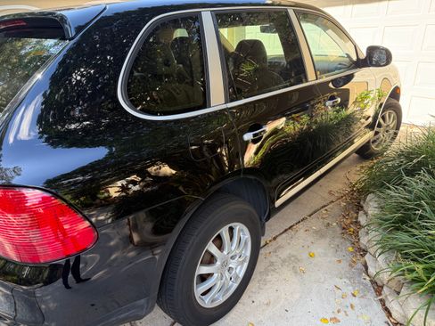 Used 2005 Porsche Cayenne image 4