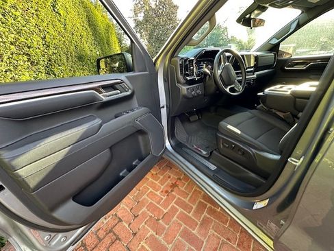 Used 2023 Chevrolet Silverado 1500 LT Trail Boss image 19