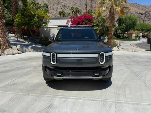 Used 2023 Rivian R1S Adventure image 6