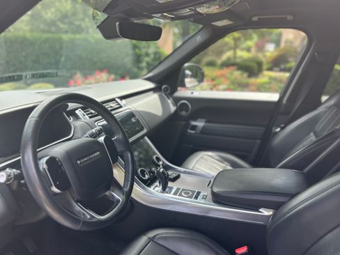 Used 2020 Land Rover Range Rover Sport HSE image 6
