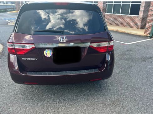 Used 2012 Honda Odyssey EX image 1