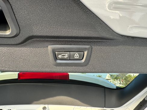 Used 2018 BMW X5 xDrive35d image 25