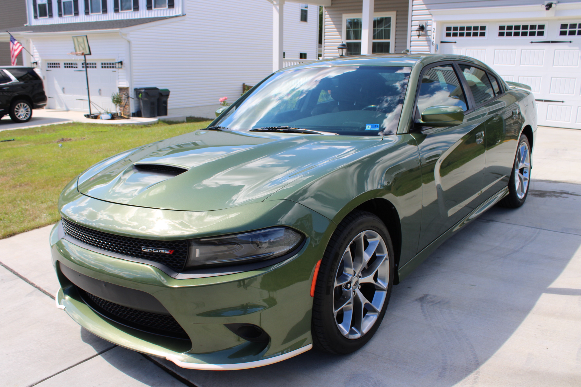 Used 2022 Dodge Charger GT w/ Navigation & Travel Group RWD image 2