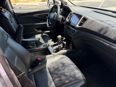 Used 2017 Honda Ridgeline RTL-T image 11