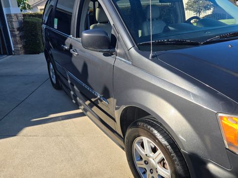 Used 2012 Chrysler Town & Country Touring w/ Entertainment Group #1 image 9