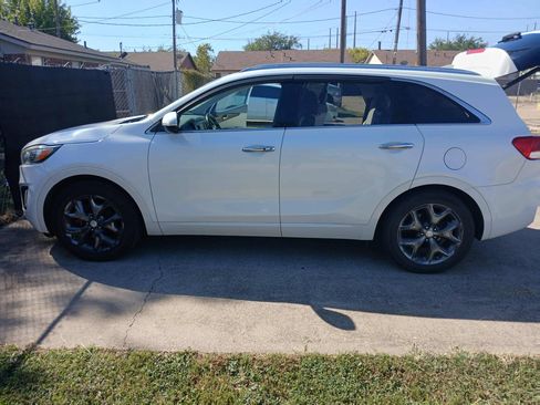 Used 2016 Kia Sorento SX image 8