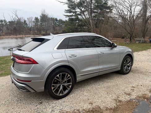 Used 2023 Audi Q8 Premium Plus w/ Premium Plus Package image 2