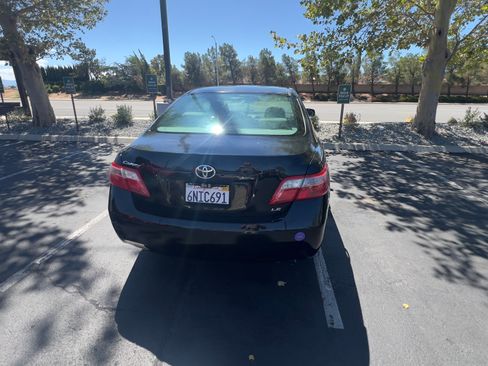 Used 2009 Toyota Camry LE image 9