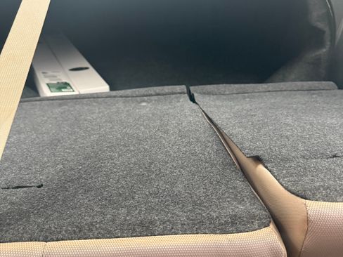 Used 2015 Toyota Corolla LE image 14