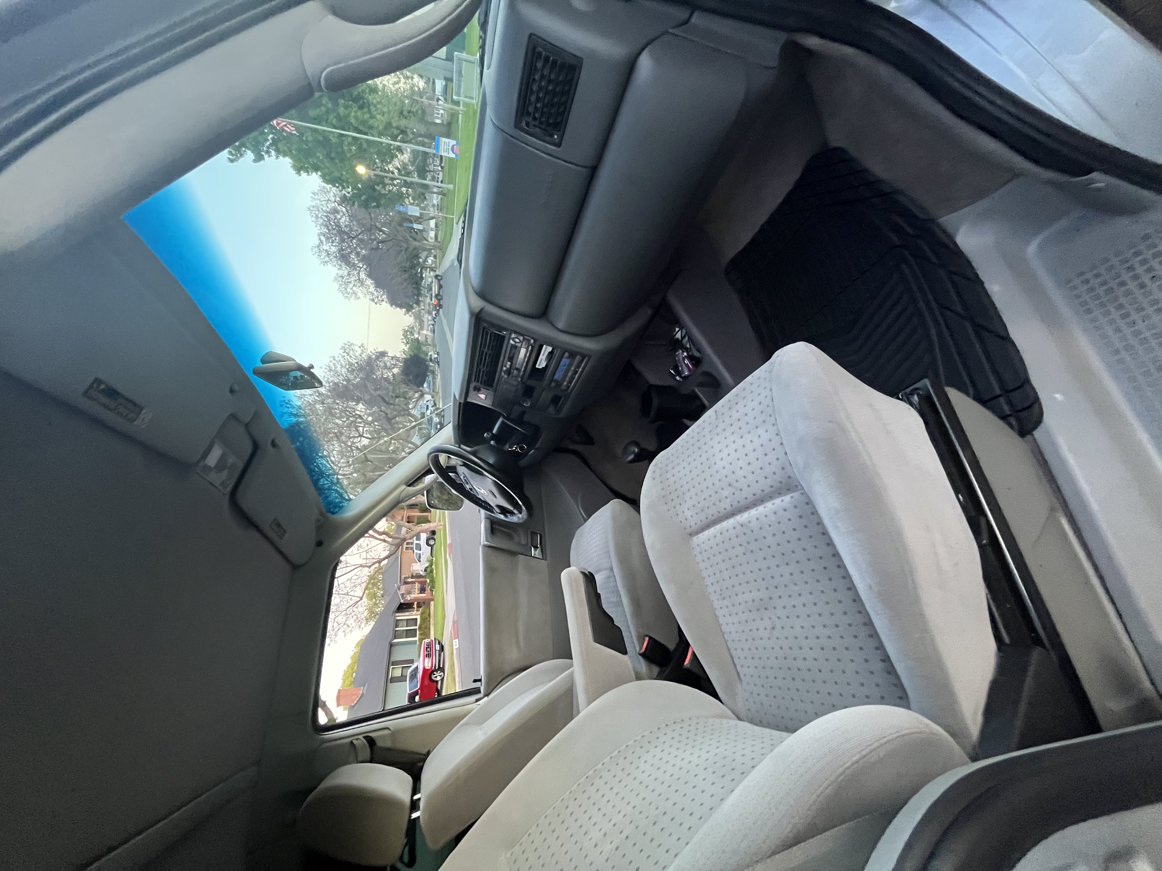 Used 2002 Volkswagen Eurovan GLS FWD image 14