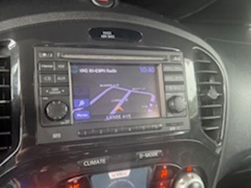 Used 2013 Nissan Juke SL image 12