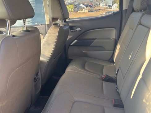 Used 2016 GMC Canyon SLT w/ Driver Alert Package image 5