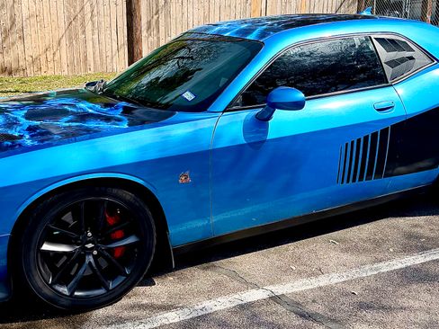 Used 2019 Dodge Challenger R/T Scat Pack w/ Plus Package image 5