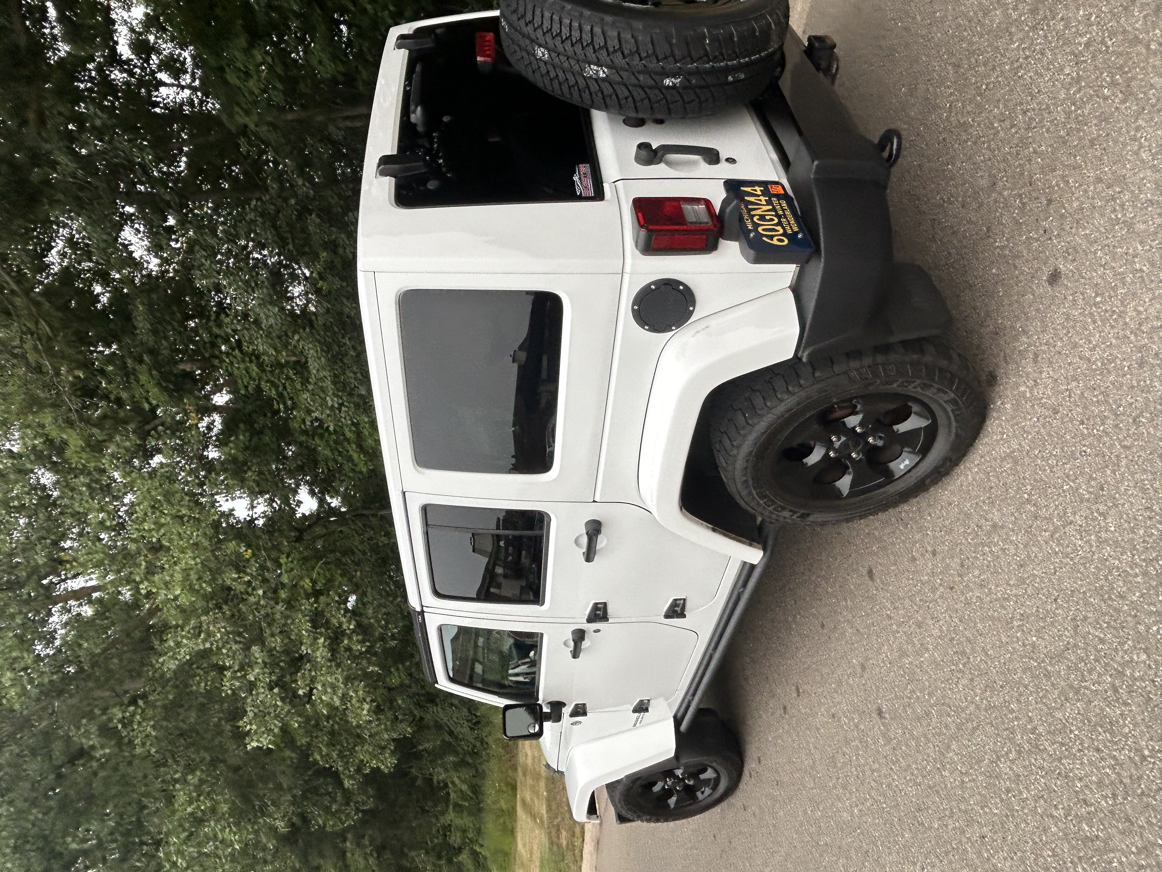 Used 2015 Jeep Wrangler Unlimited Sahara AWD/4WD image 1