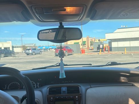 Used 2000 Toyota Avalon XL image 15