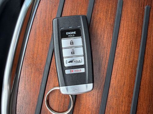 Used 2017 Acura MDX SH-AWD w/ Advance Package image 25