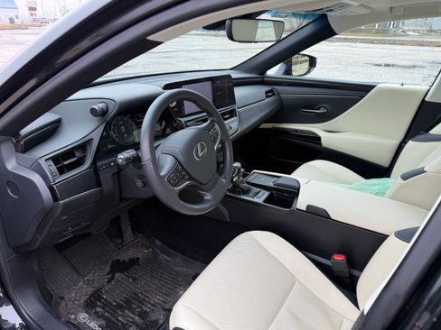 Used 2022 Lexus ES 350 w/ Premium Package image 10