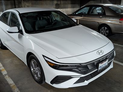 Used 2024 Hyundai Elantra SE