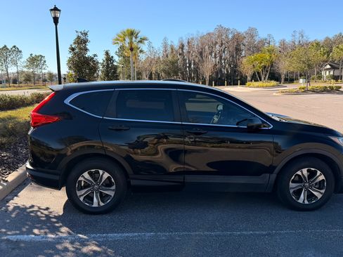 Used 2017 Honda CR-V LX image 4