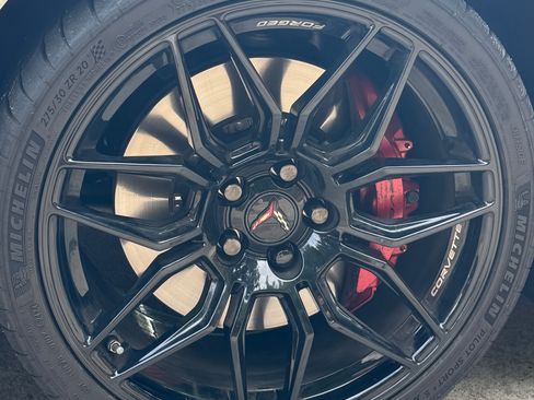 Used 2024 Chevrolet Corvette Z06 image 9