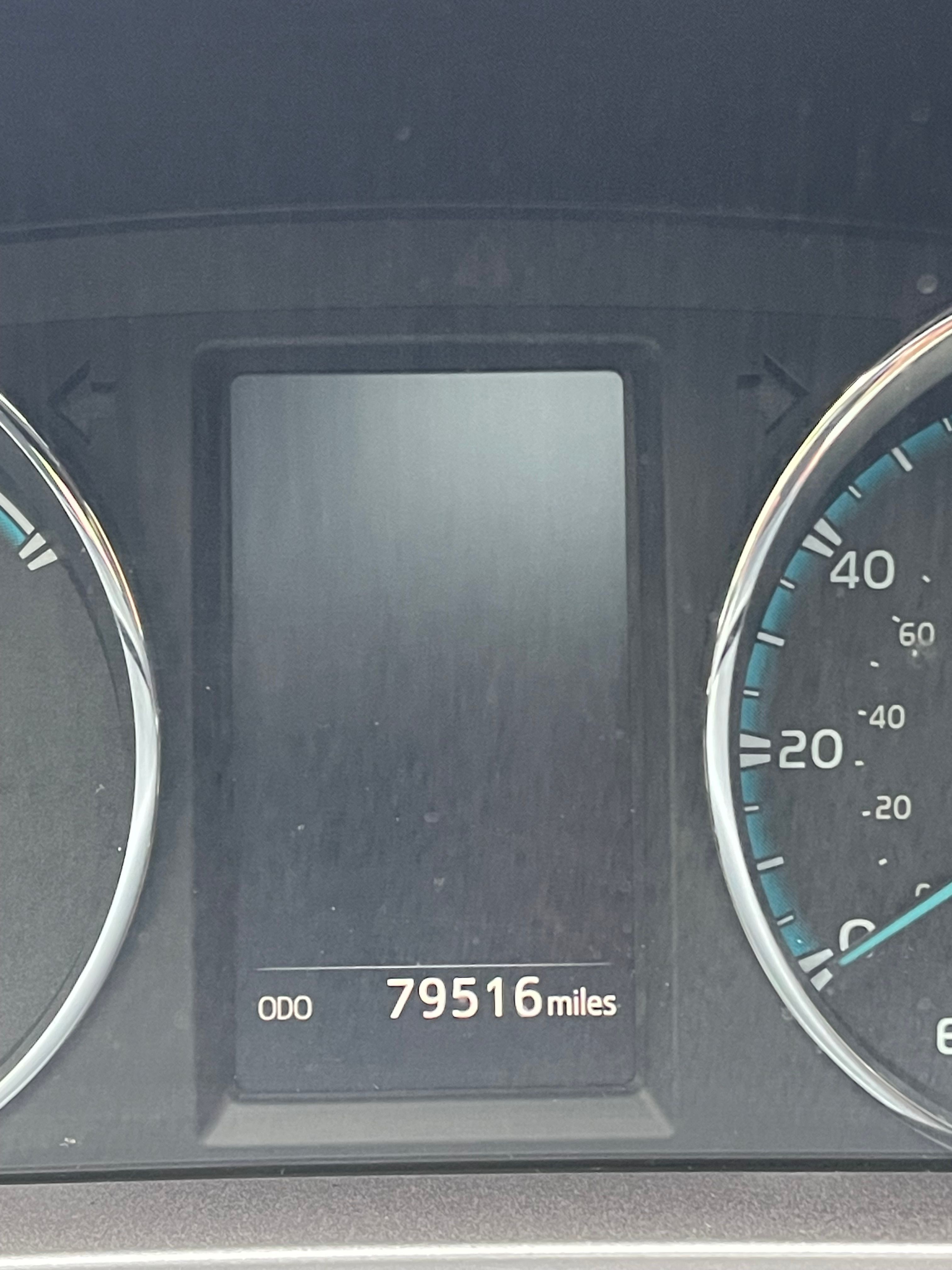 Used 2018 Toyota RAV4 SE AWD/4WD image 13