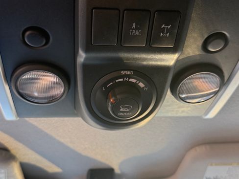 Used 2014 Toyota FJ Cruiser 4WD w/ Trail Teams Ultimate Edition image 11