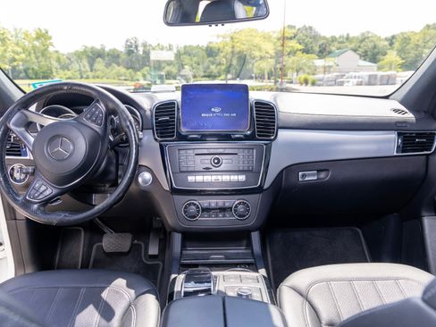 Used 2019 Mercedes-Benz GLS 450 4MATIC image 15