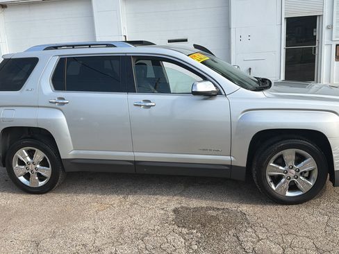 Used 2014 GMC Terrain SLT AWD/4WD image 2