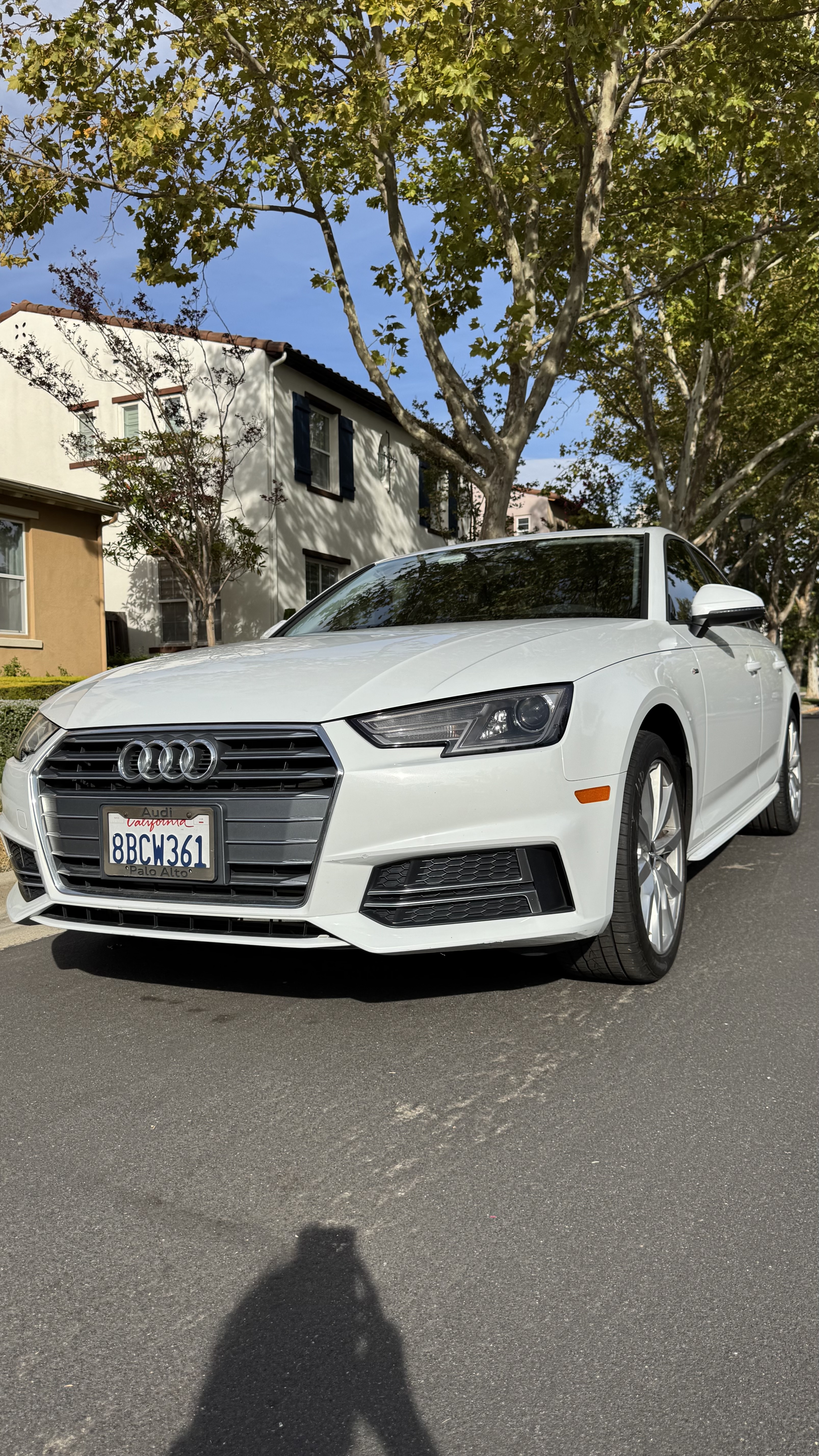 Used 2018 Audi A4 2.0T Ultra Premium w/ Convenience Package FWD image 4